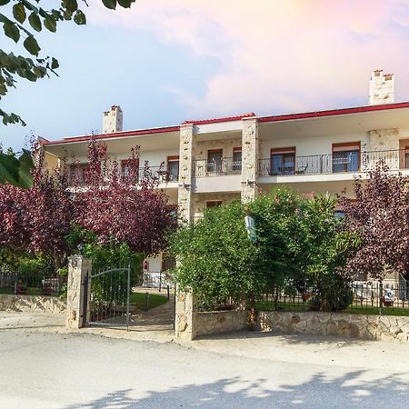 Aparthotel Maltinas House Mola Kalyva Esterno foto