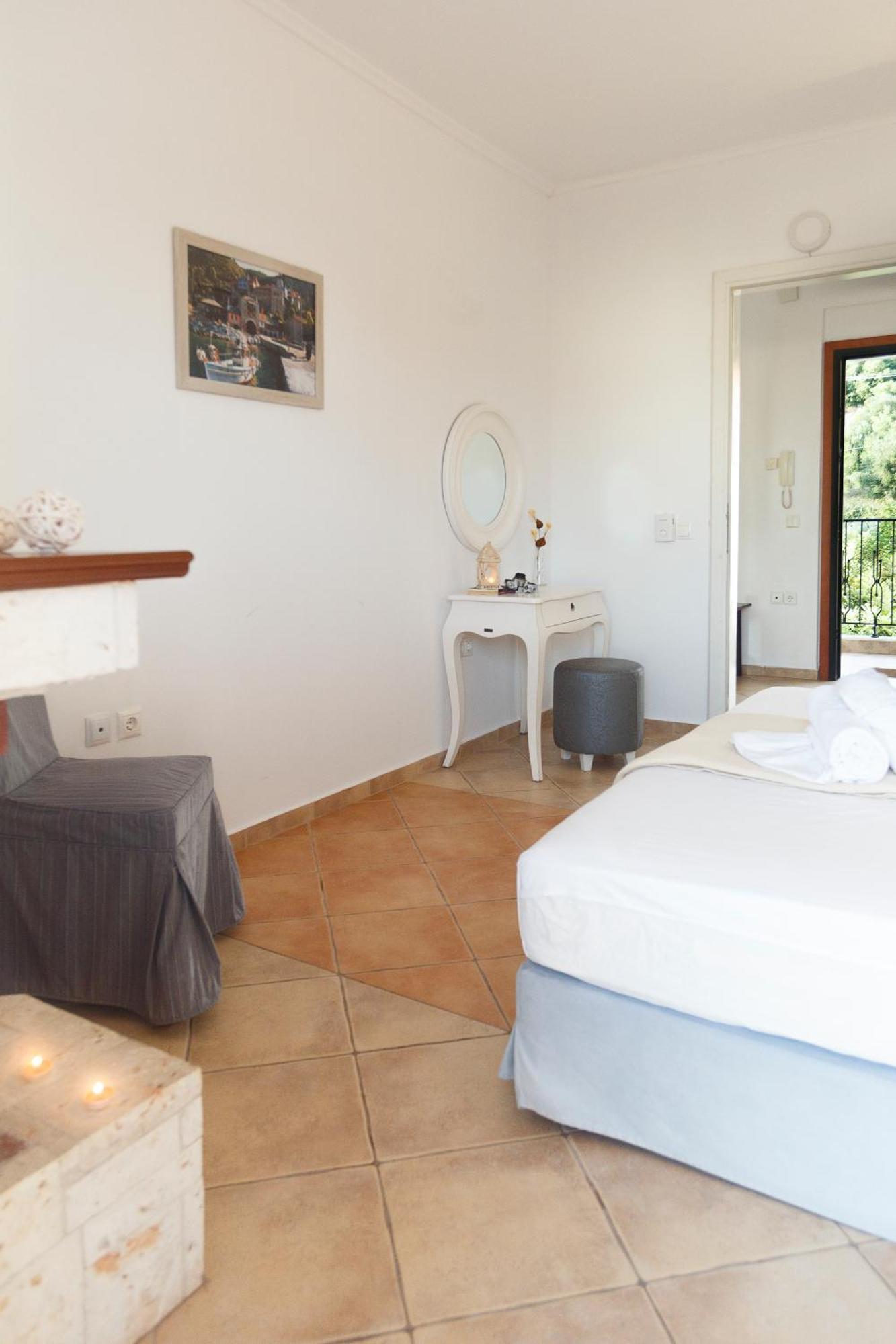 Aparthotel Maltinas House Mola Kalyva Camera foto
